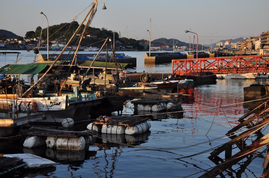 Onomichi Guest House Anago-No-Nedoko Exterior foto